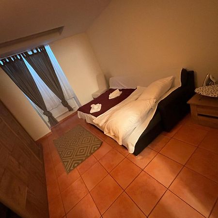 L&L Residence Brussels Ngoại thất bức ảnh