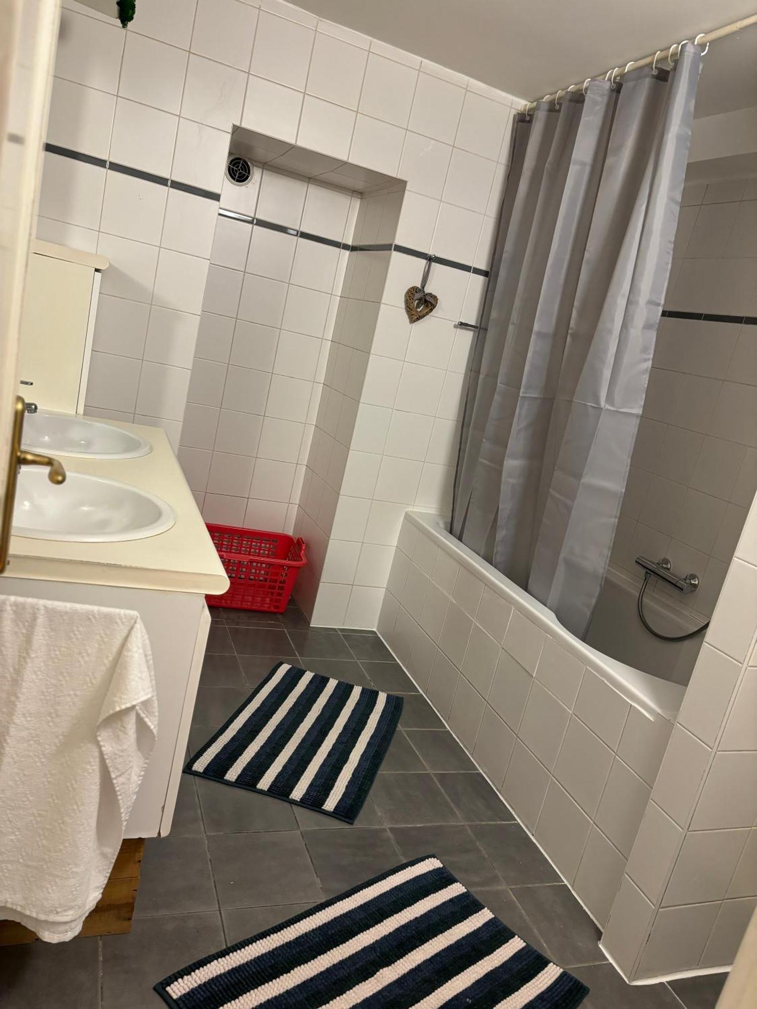 L&L Residence Brussels Ngoại thất bức ảnh